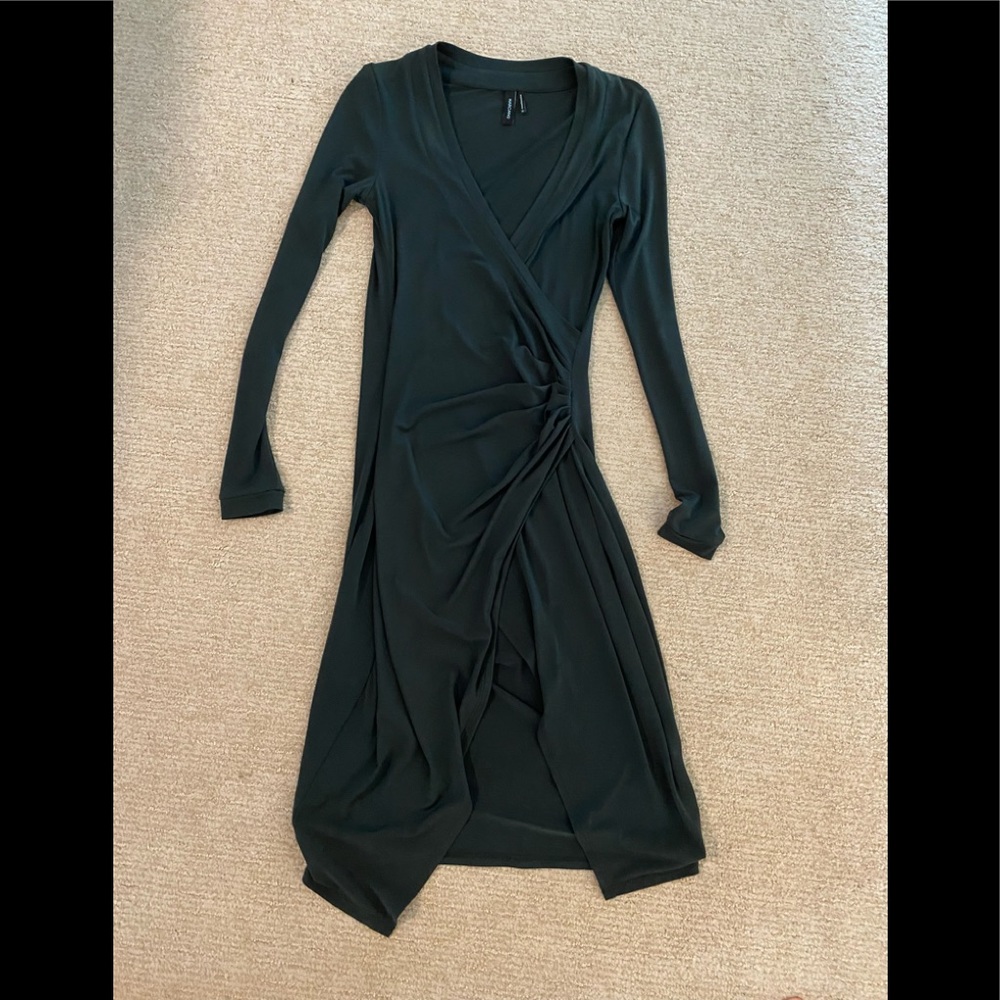 Marciano plunge V neck rouge dress, slit is in the middle XS